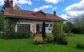 Casa Las Lindes Valle de Cabuerniga , Cantabria